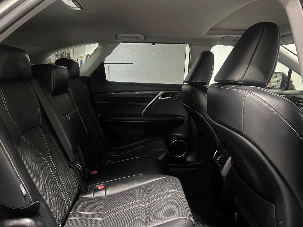 2020 LEXUS RX450HL Gallery Image 11