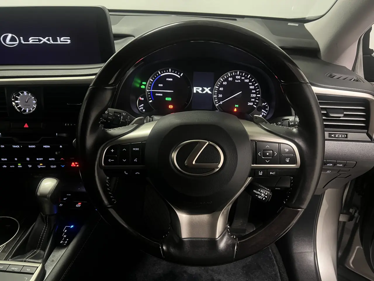 2020 LEXUS RX450HL Gallery Image 17