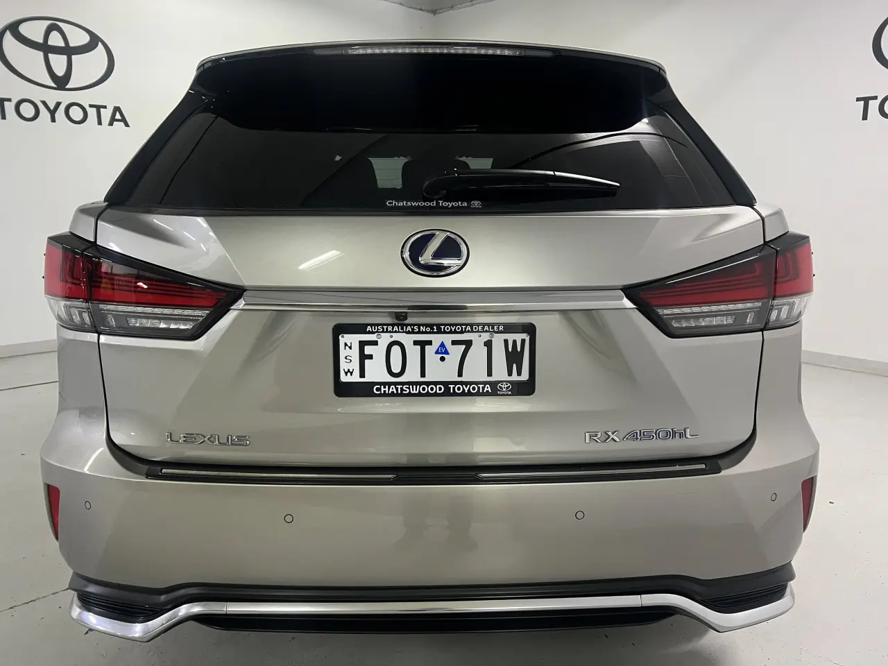 2020 LEXUS RX450HL Gallery Image 7