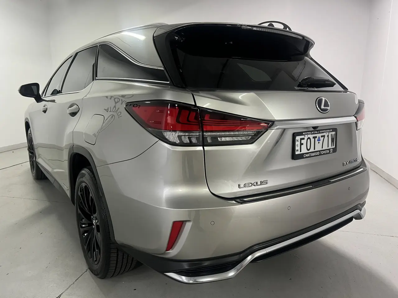 2020 LEXUS RX450HL Gallery Image 8