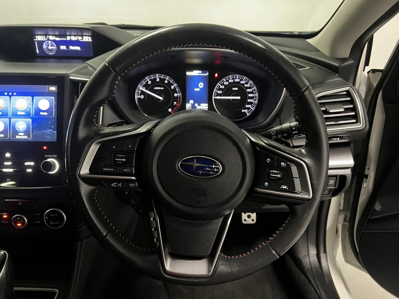 2019 SUBARU XV Gallery Image 16