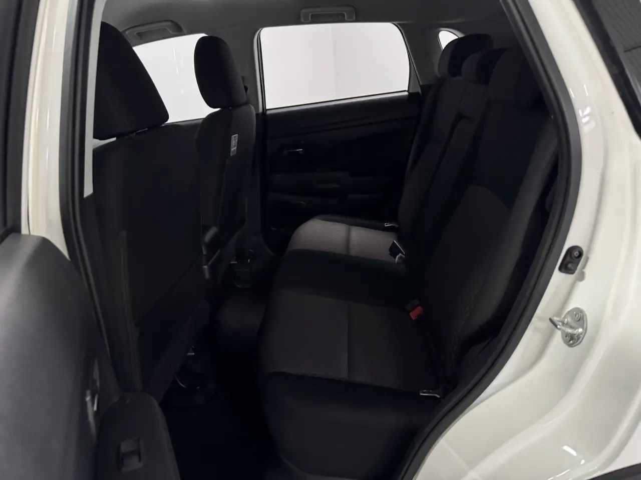 2019 MITSUBISHI ASX Gallery Image 12