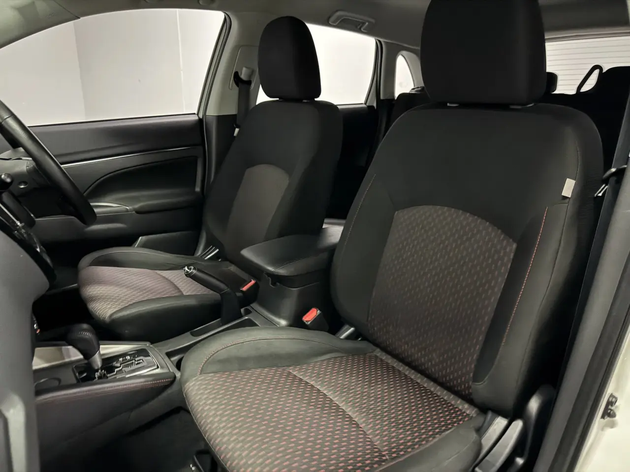 2019 MITSUBISHI ASX Gallery Image 14