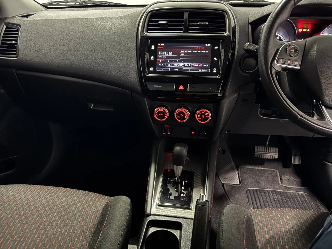 2019 MITSUBISHI ASX Gallery Image 18
