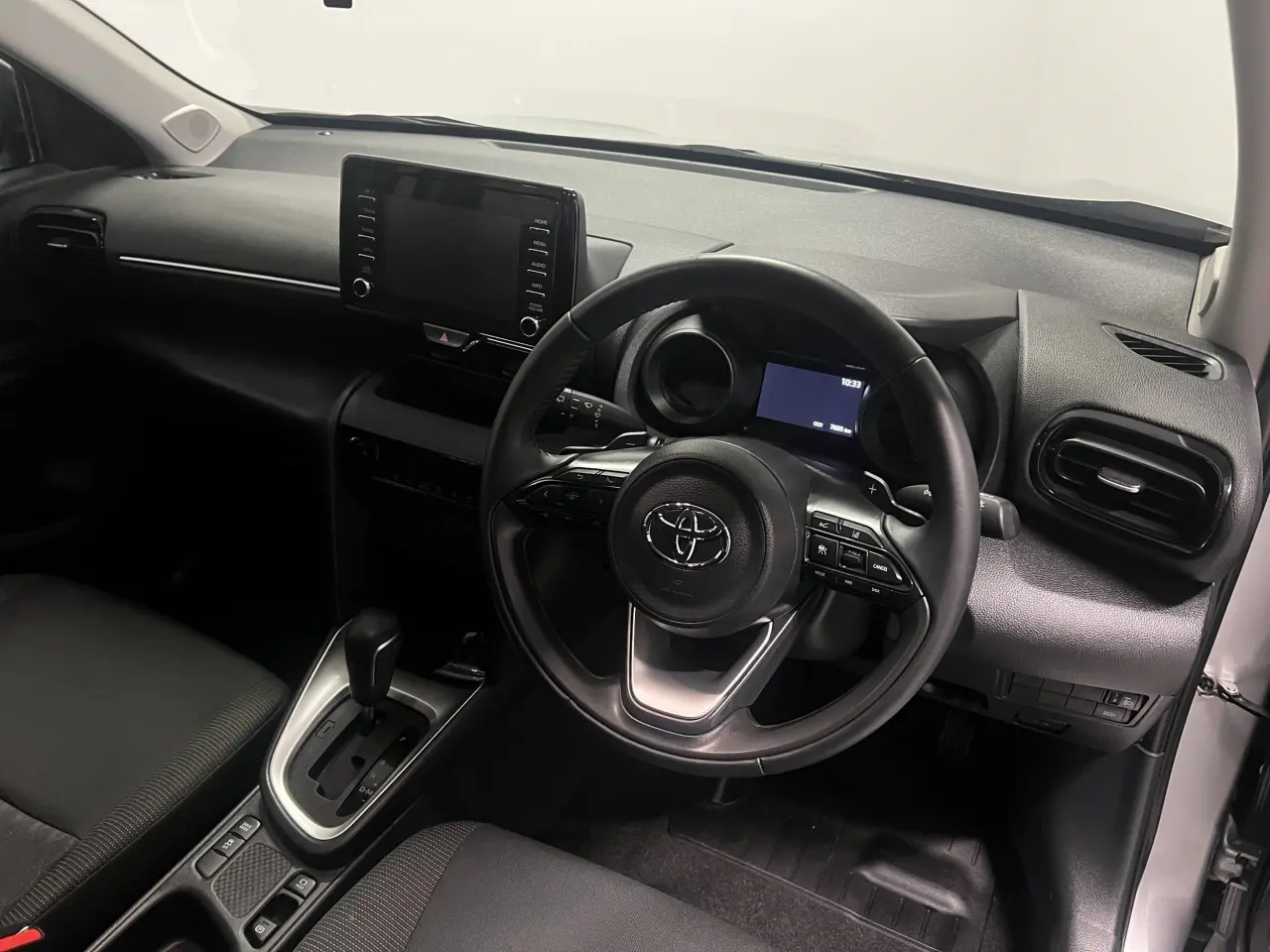 2023 TOYOTA YARIS CROSS Gallery Image 11