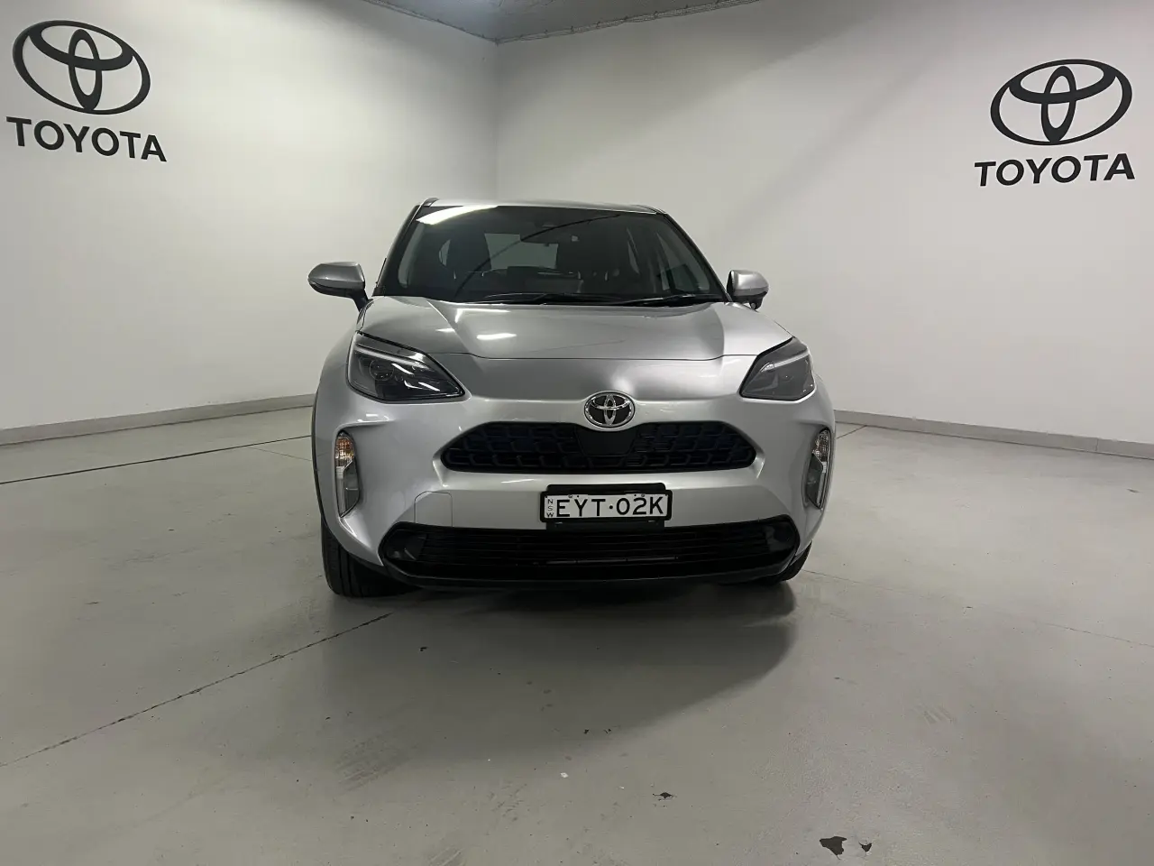 2023 TOYOTA YARIS CROSS Gallery Image 2