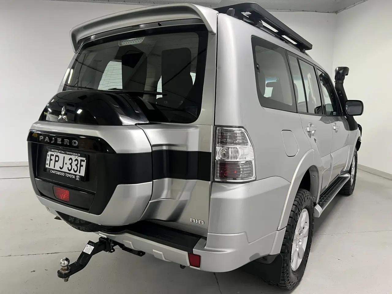 2020 MITSUBISHI PAJERO Gallery Image 10