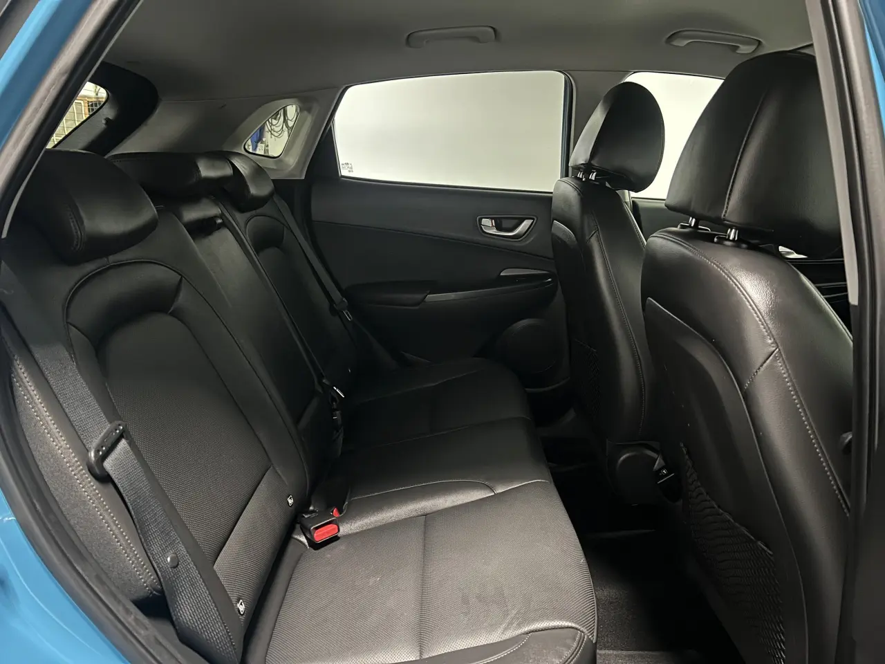 2021 HYUNDAI KONA Gallery Image 12