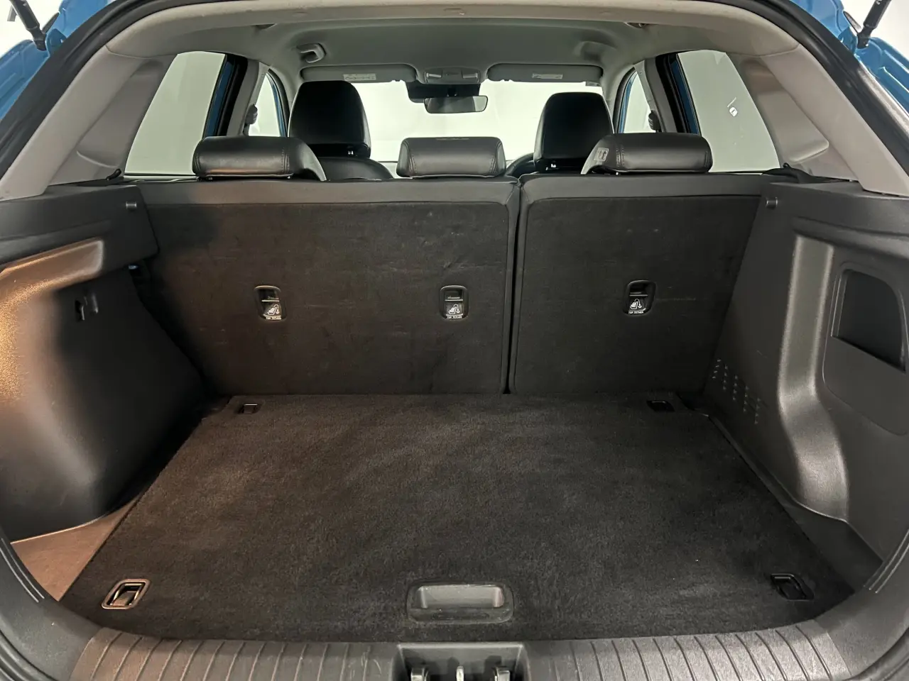 2021 HYUNDAI KONA Gallery Image 13