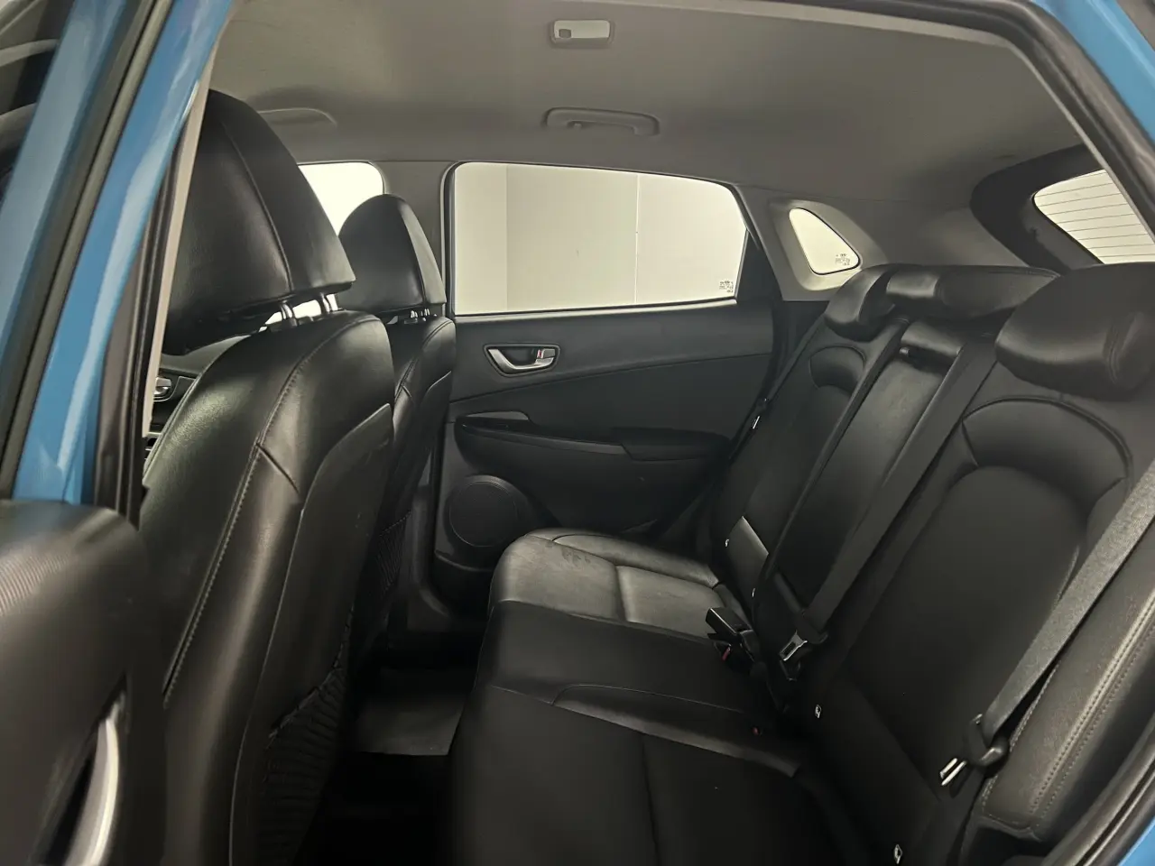 2021 HYUNDAI KONA Gallery Image 14