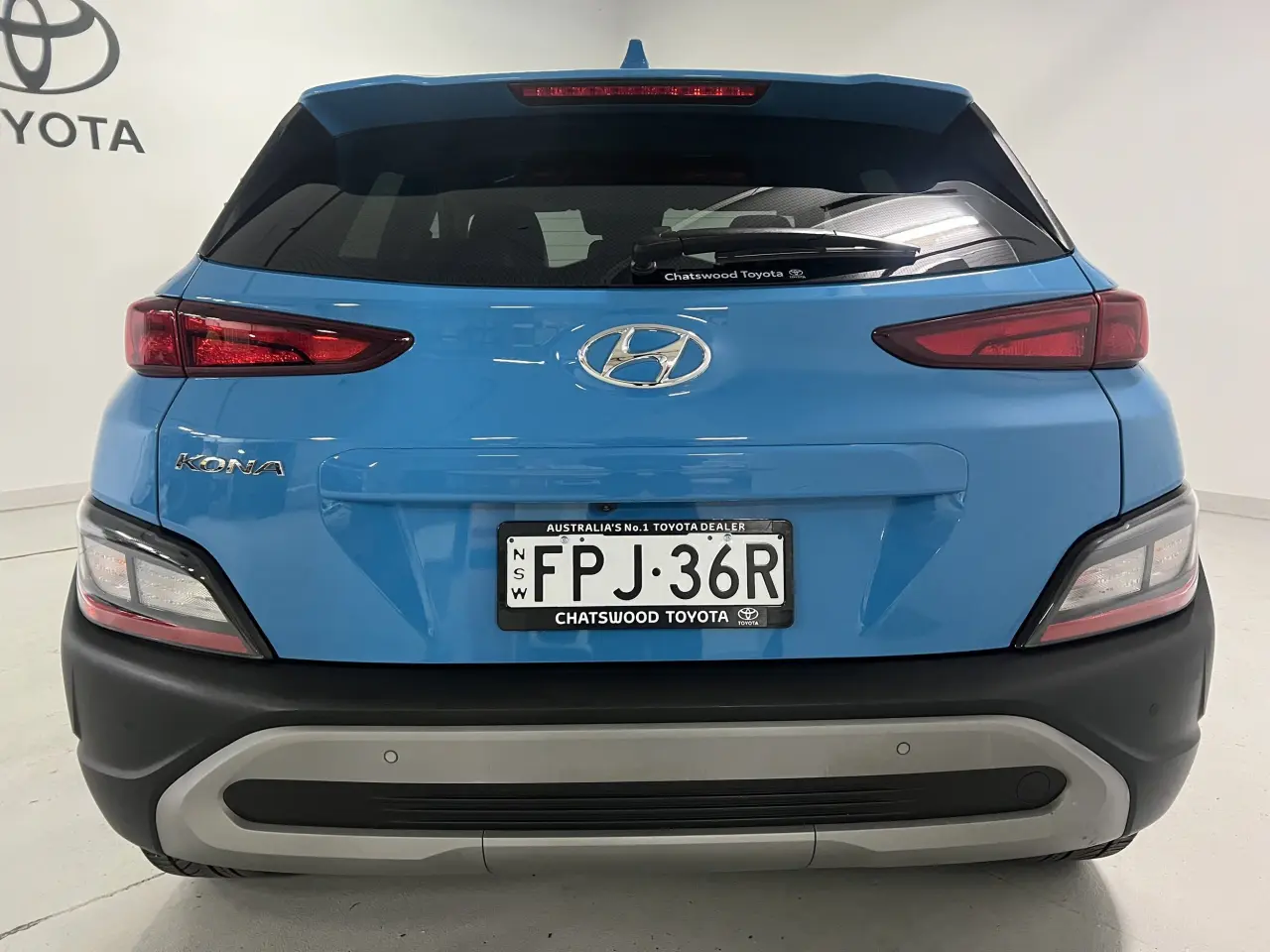 2021 HYUNDAI KONA Gallery Image 7