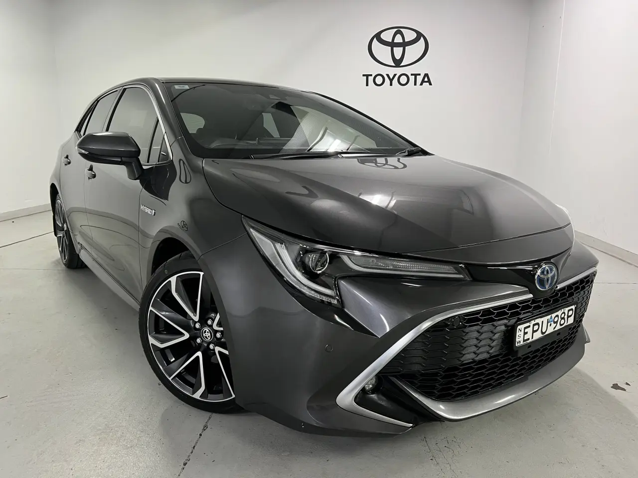 2021 TOYOTA COROLLA Gallery Image 1
