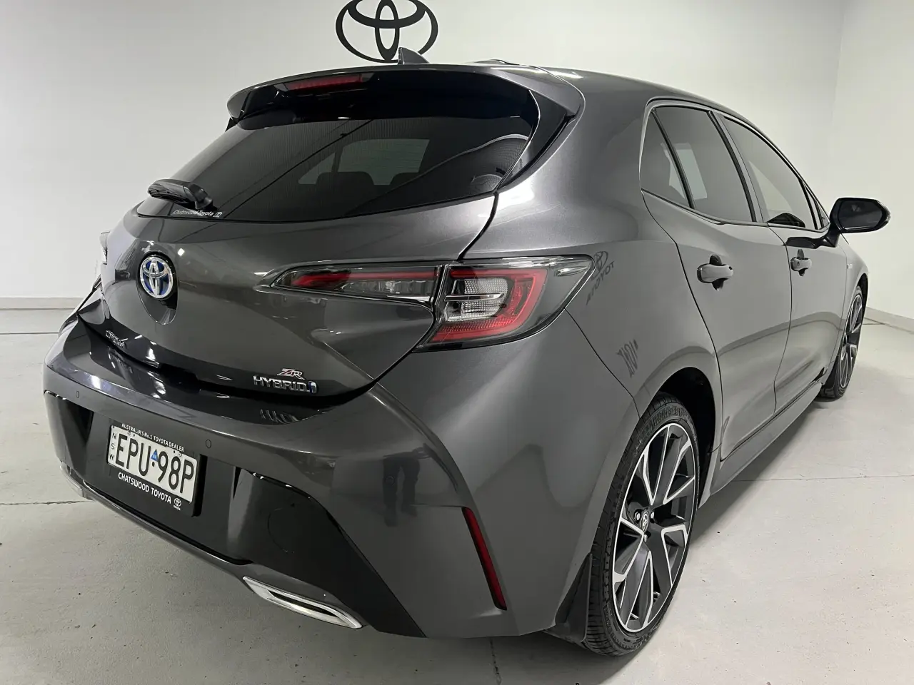 2021 TOYOTA COROLLA Gallery Image 10