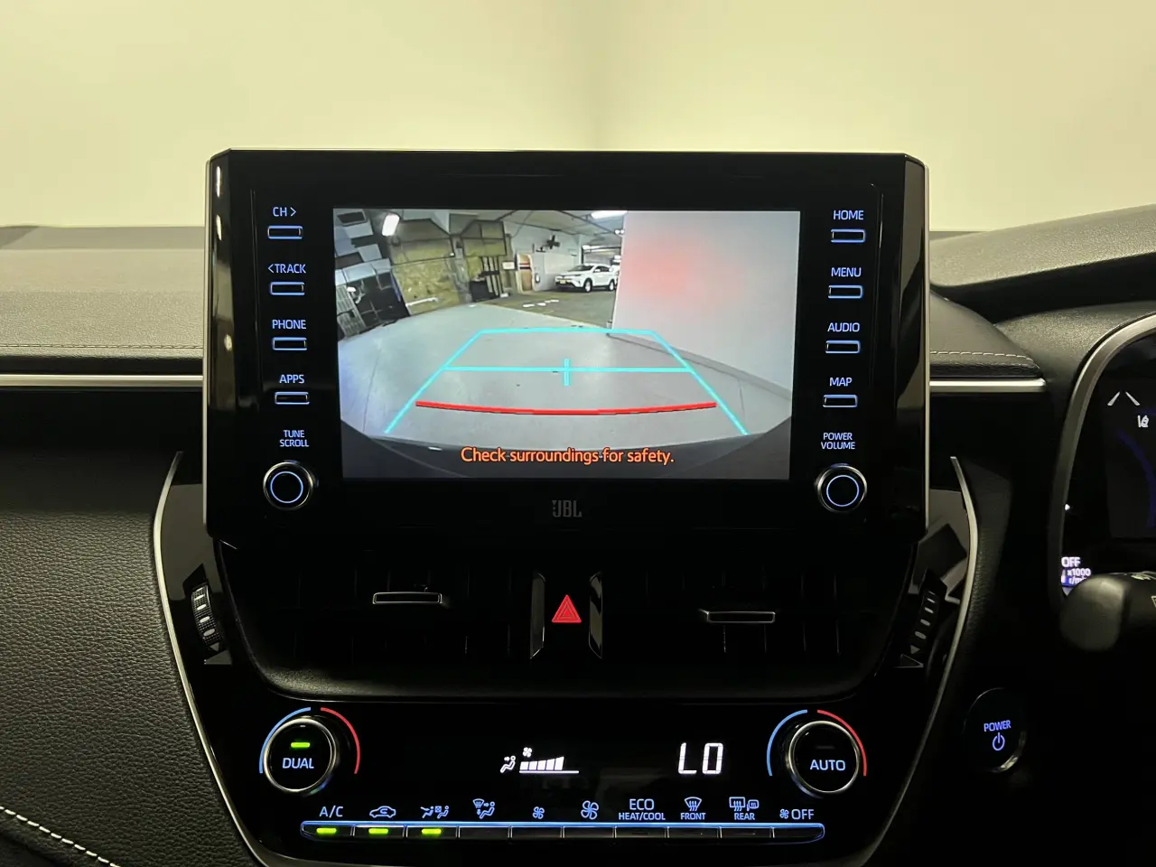 2021 TOYOTA COROLLA Gallery Image 19