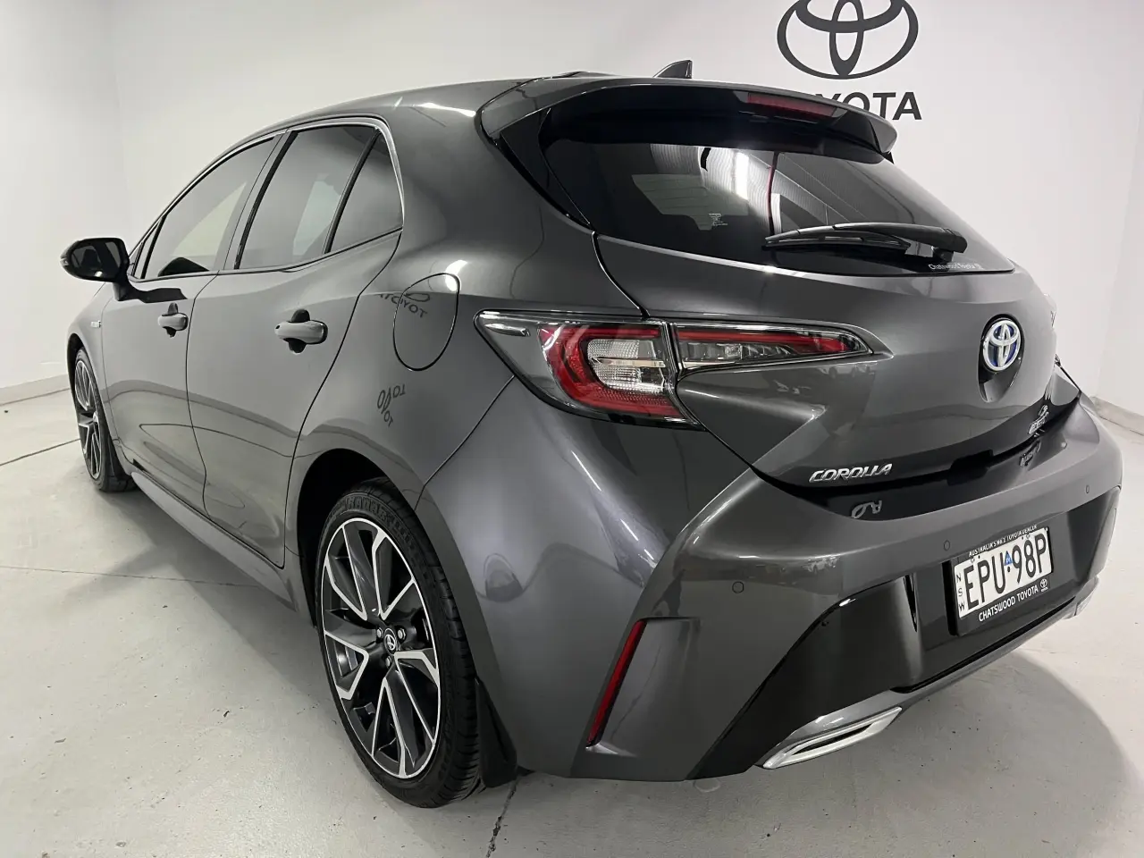 2021 TOYOTA COROLLA Gallery Image 8