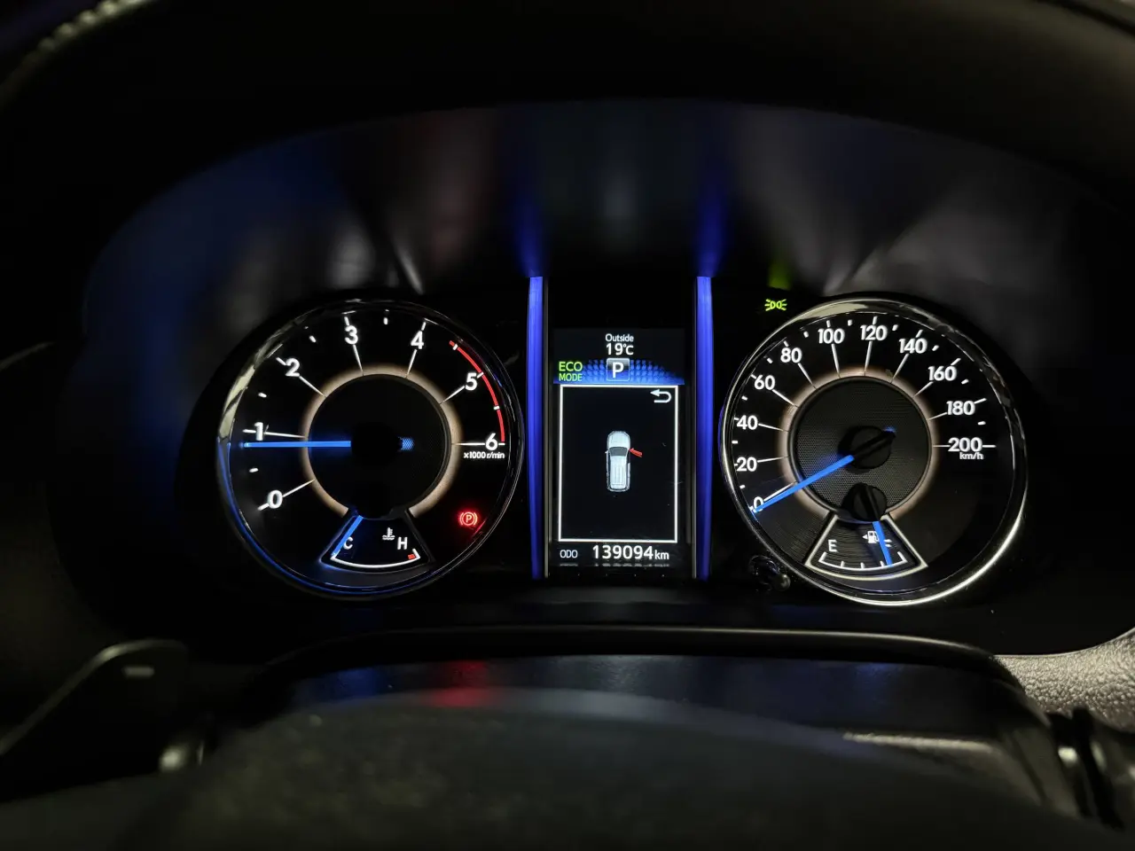 2016 TOYOTA FORTUNER Gallery Image 16