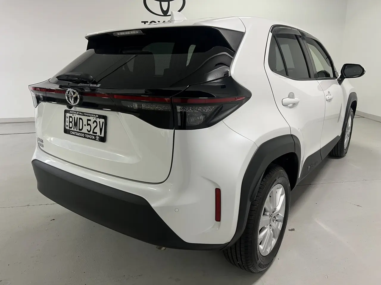2023 TOYOTA YARIS CROSS Gallery Image 10