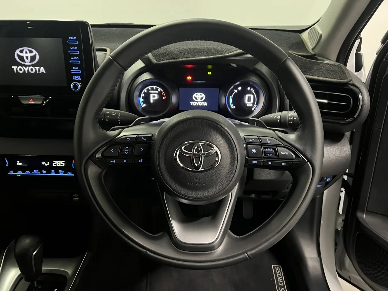 2023 TOYOTA YARIS CROSS Gallery Image 17
