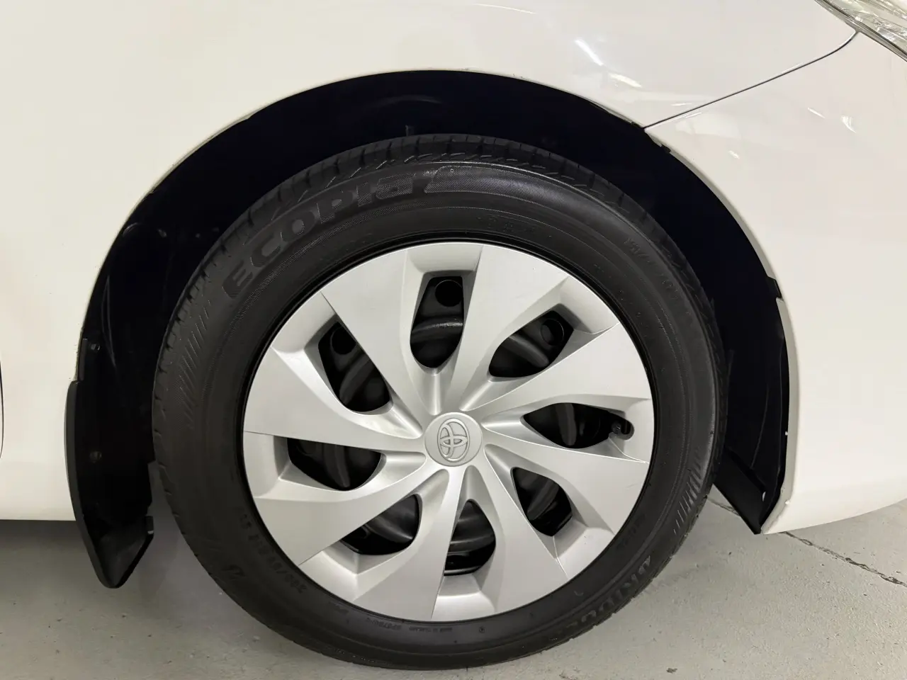 2014 TOYOTA COROLLA Gallery Image 5