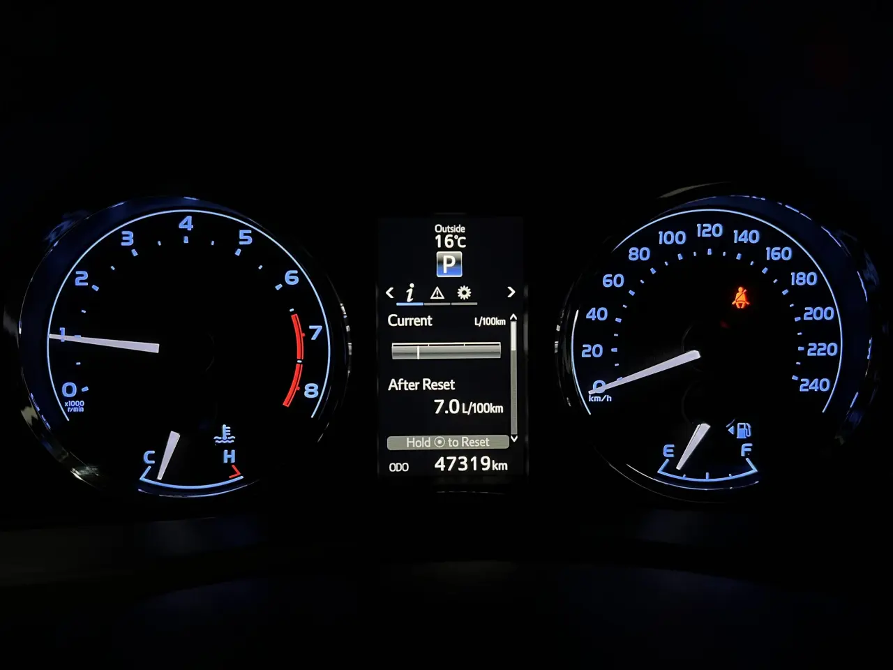 2019 TOYOTA COROLLA Gallery Image 18