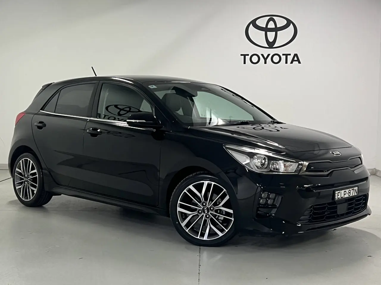 2020 KIA RIO Gallery Image 1