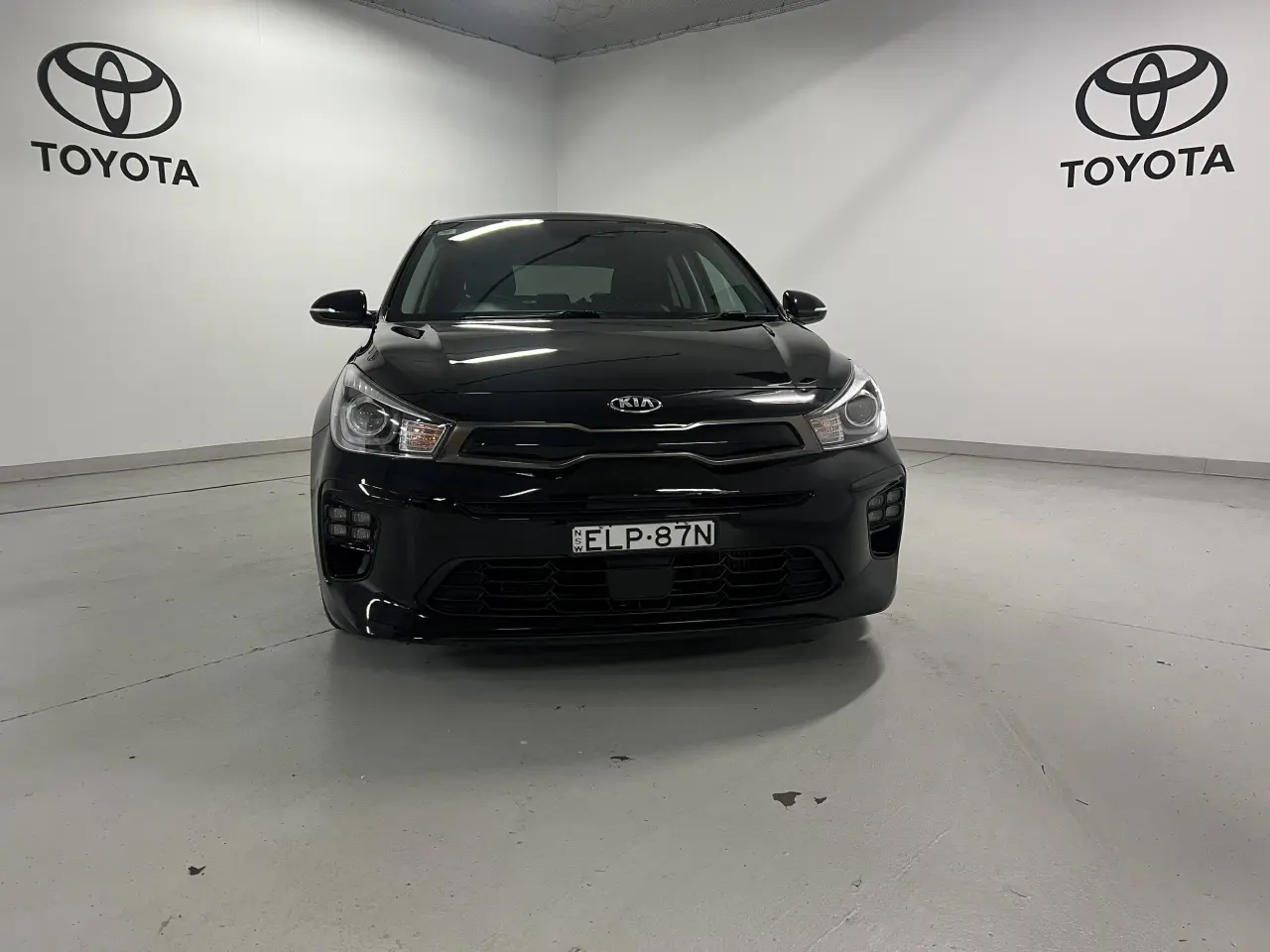 2020 KIA RIO Gallery Image 2