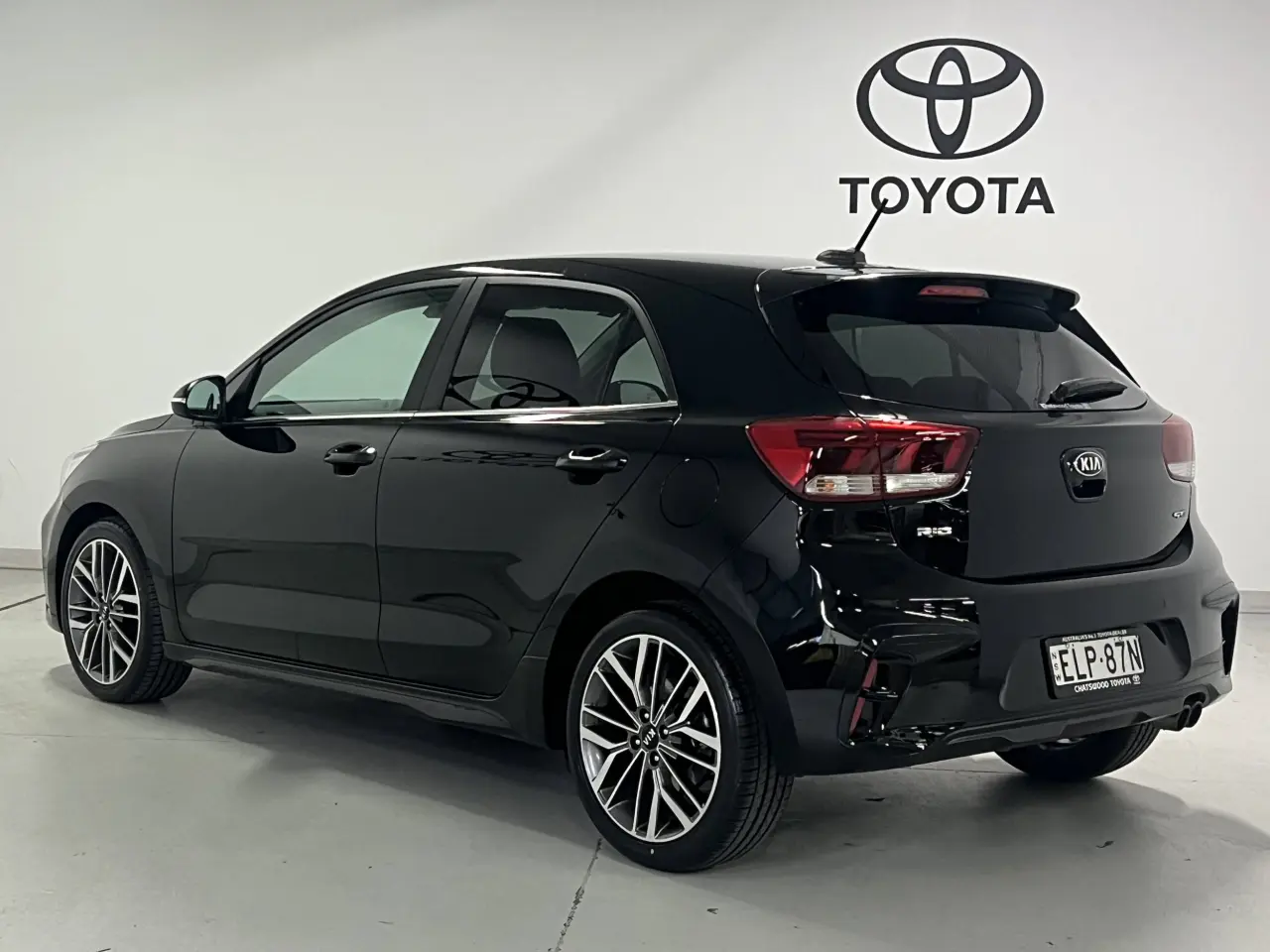 2020 KIA RIO Gallery Image 8