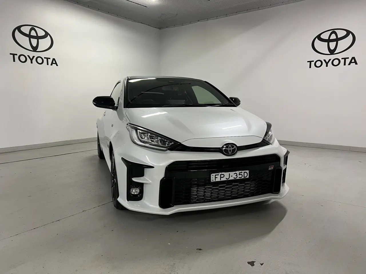 2021 TOYOTA GR YARIS Gallery Image 2