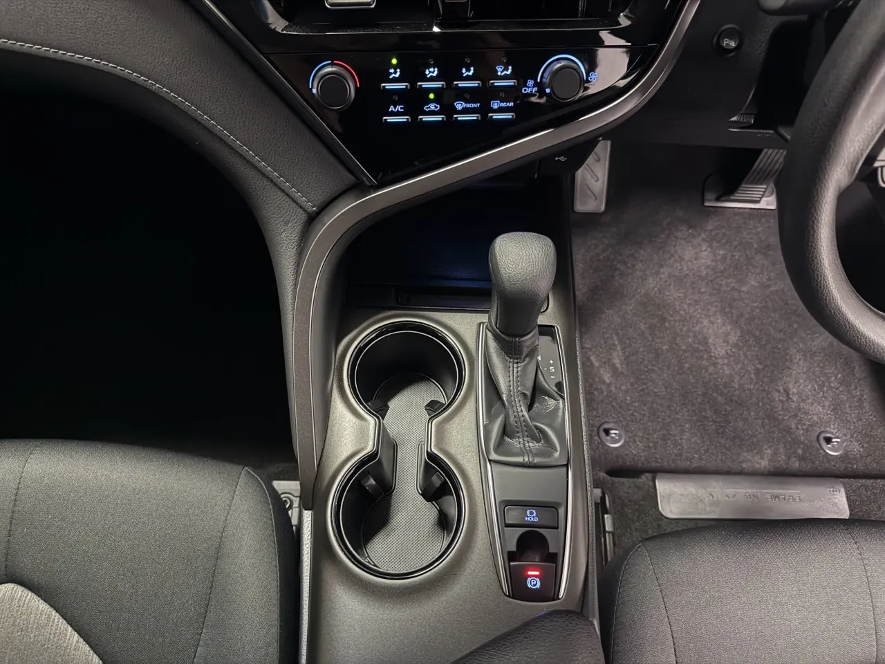 2024 TOYOTA CAMRY Gallery Image 17