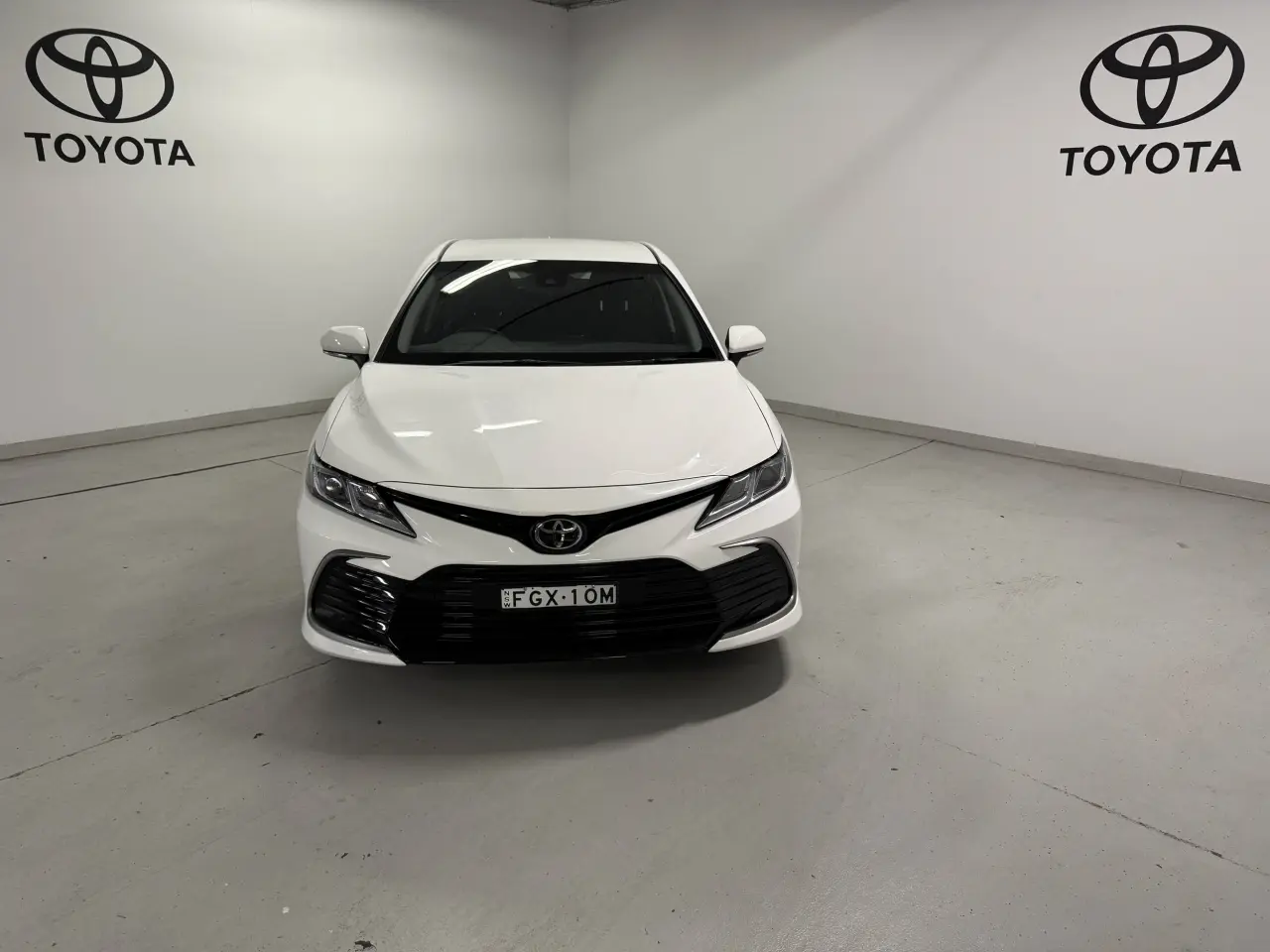 2024 TOYOTA CAMRY Gallery Image 2