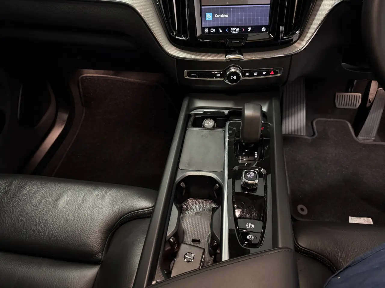 2023 VOLVO XC60 Gallery Image 19
