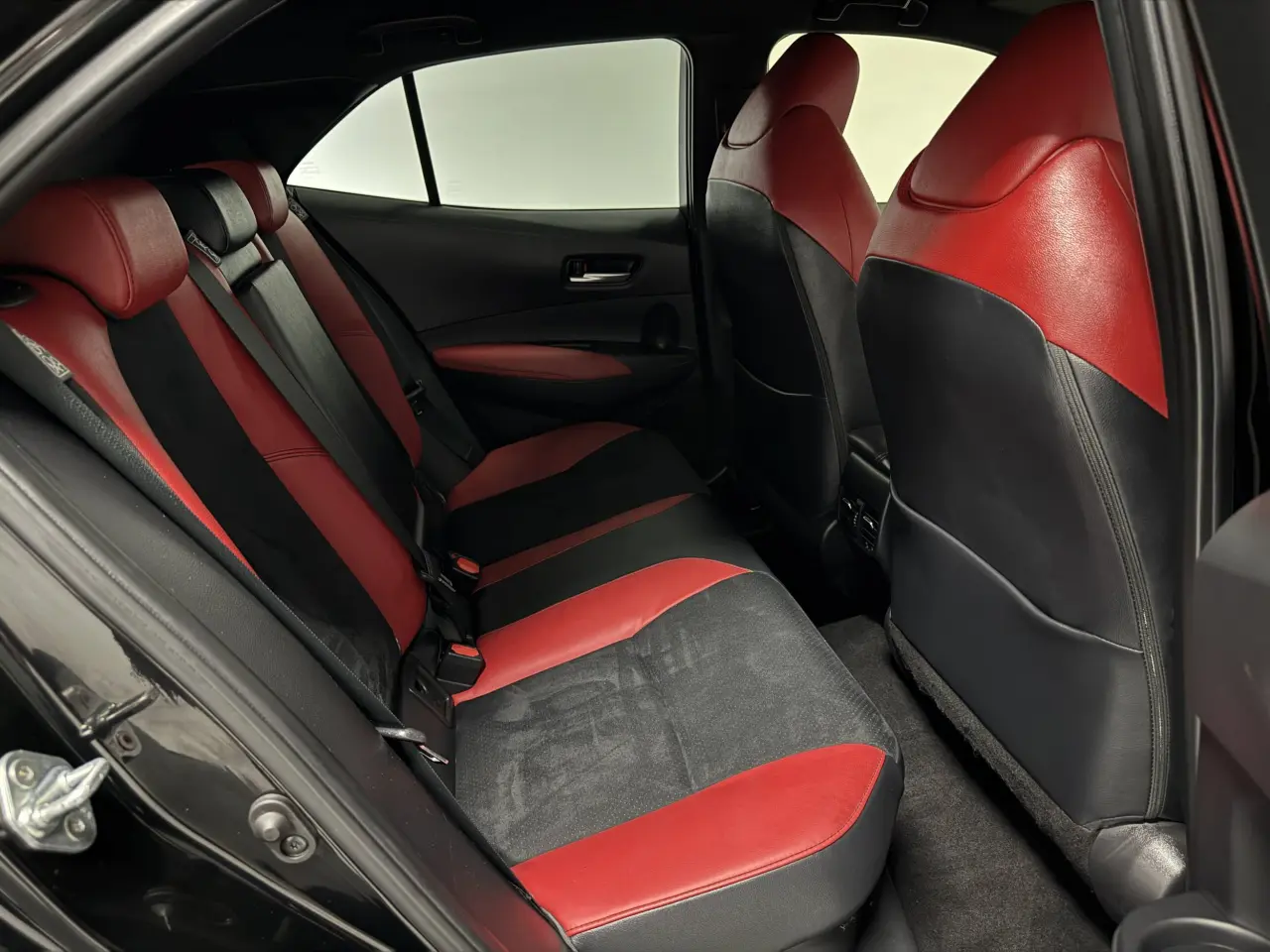 2023 TOYOTA COROLLA Gallery Image 10