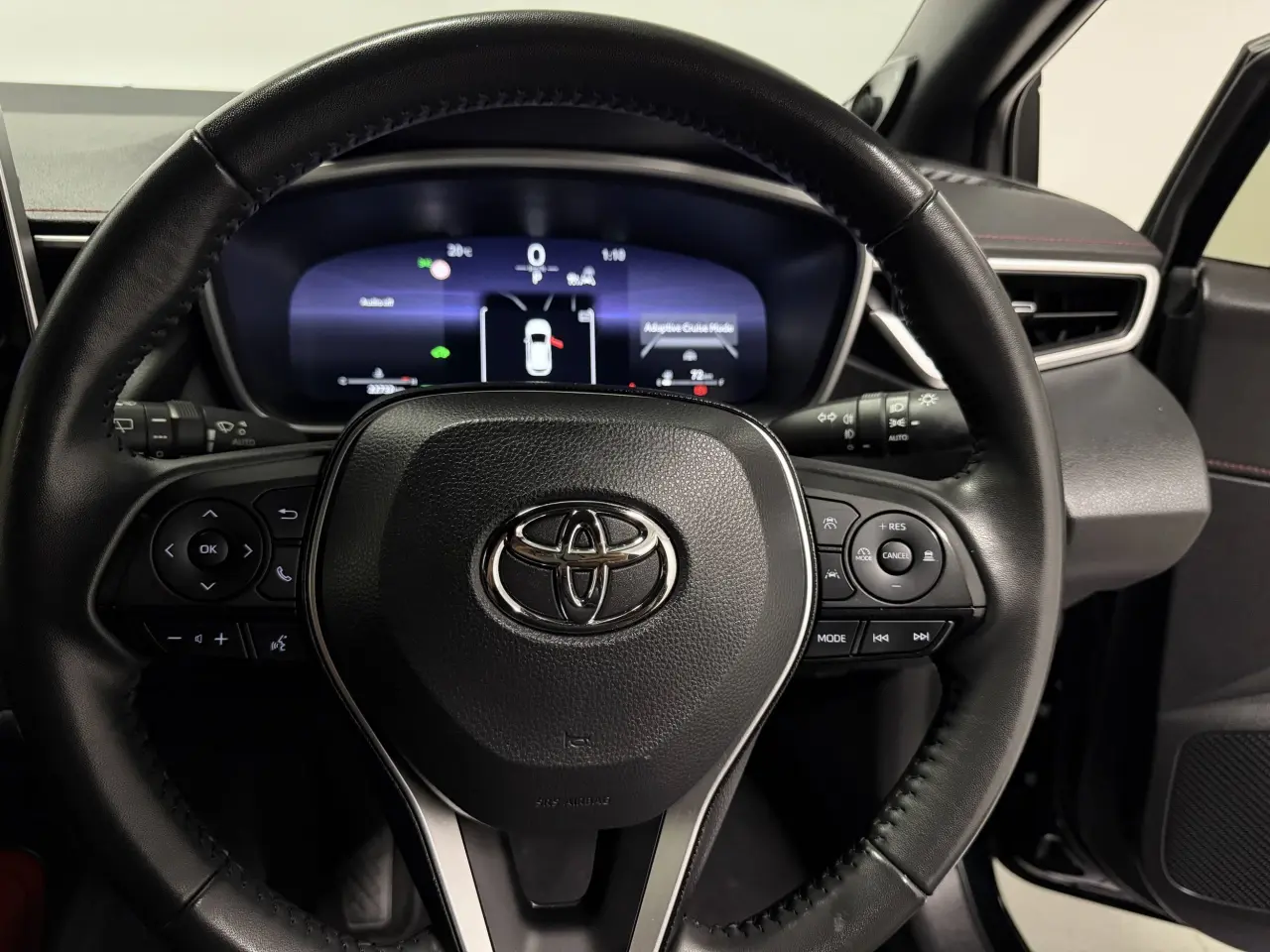 2023 TOYOTA COROLLA Gallery Image 15