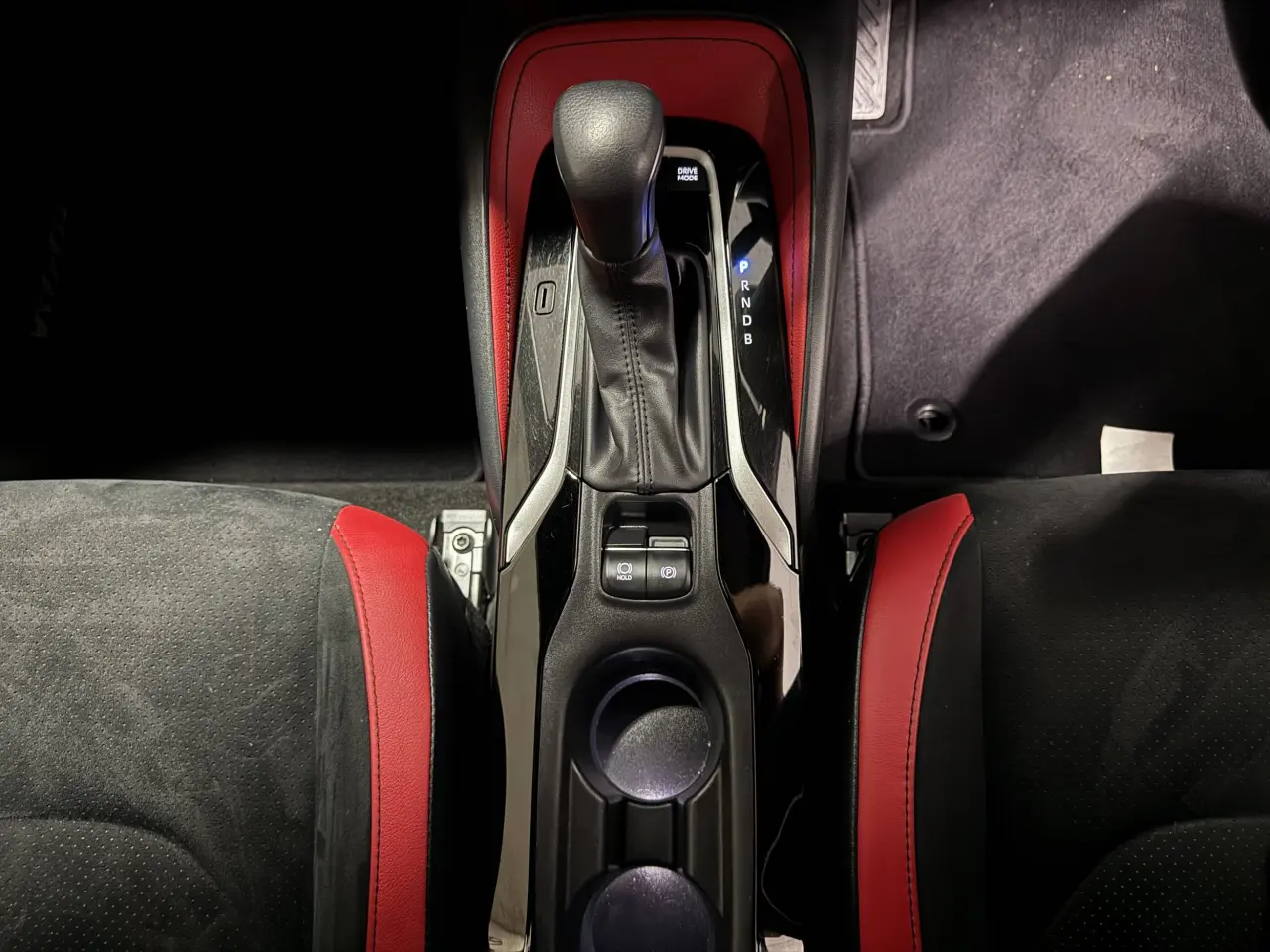 2023 TOYOTA COROLLA Gallery Image 18