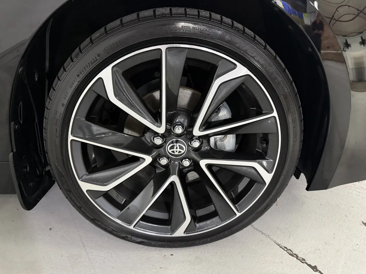 2023 TOYOTA COROLLA Gallery Image 5
