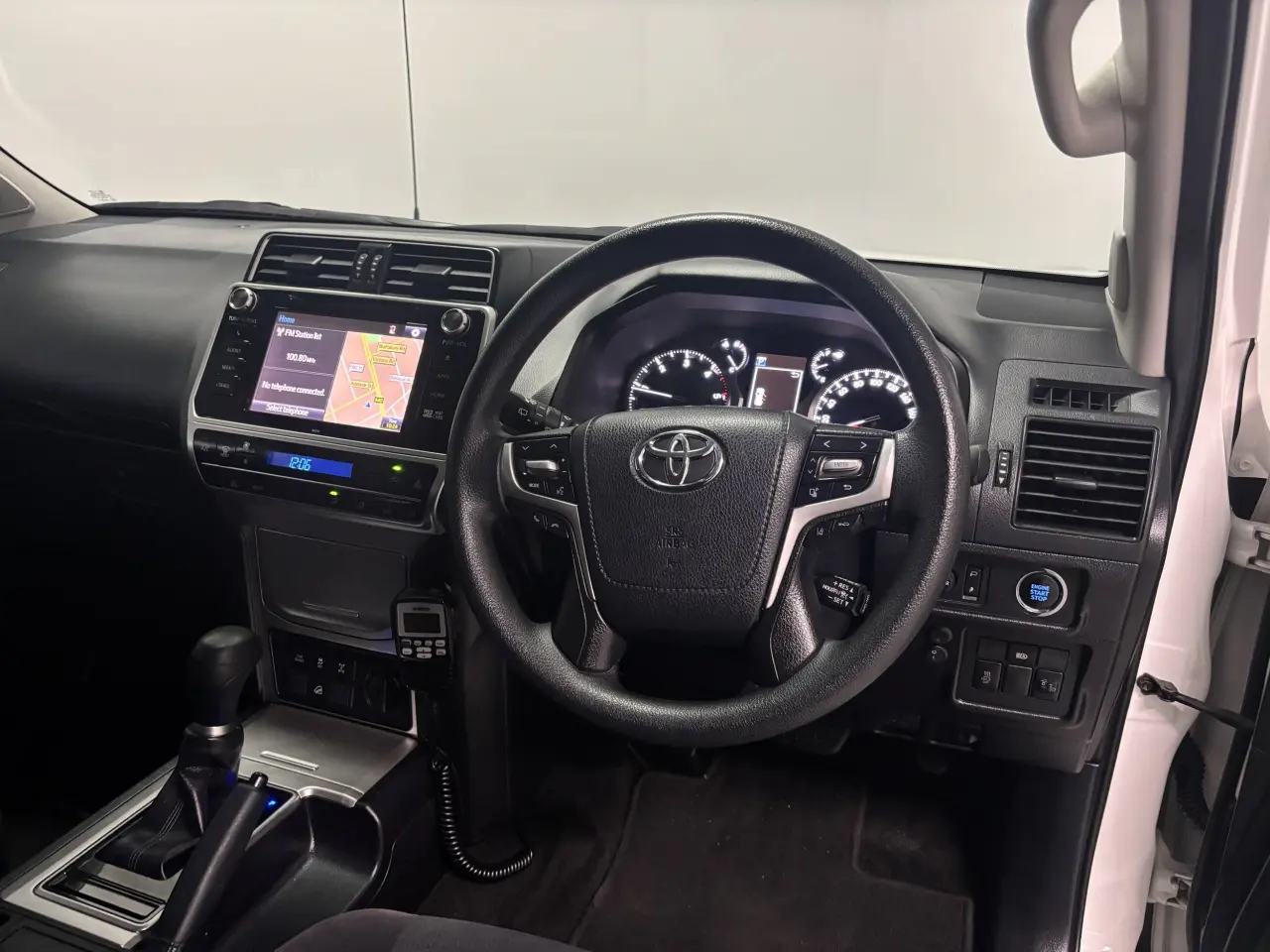 2018 TOYOTA LANDCRUISER Gallery Image 12