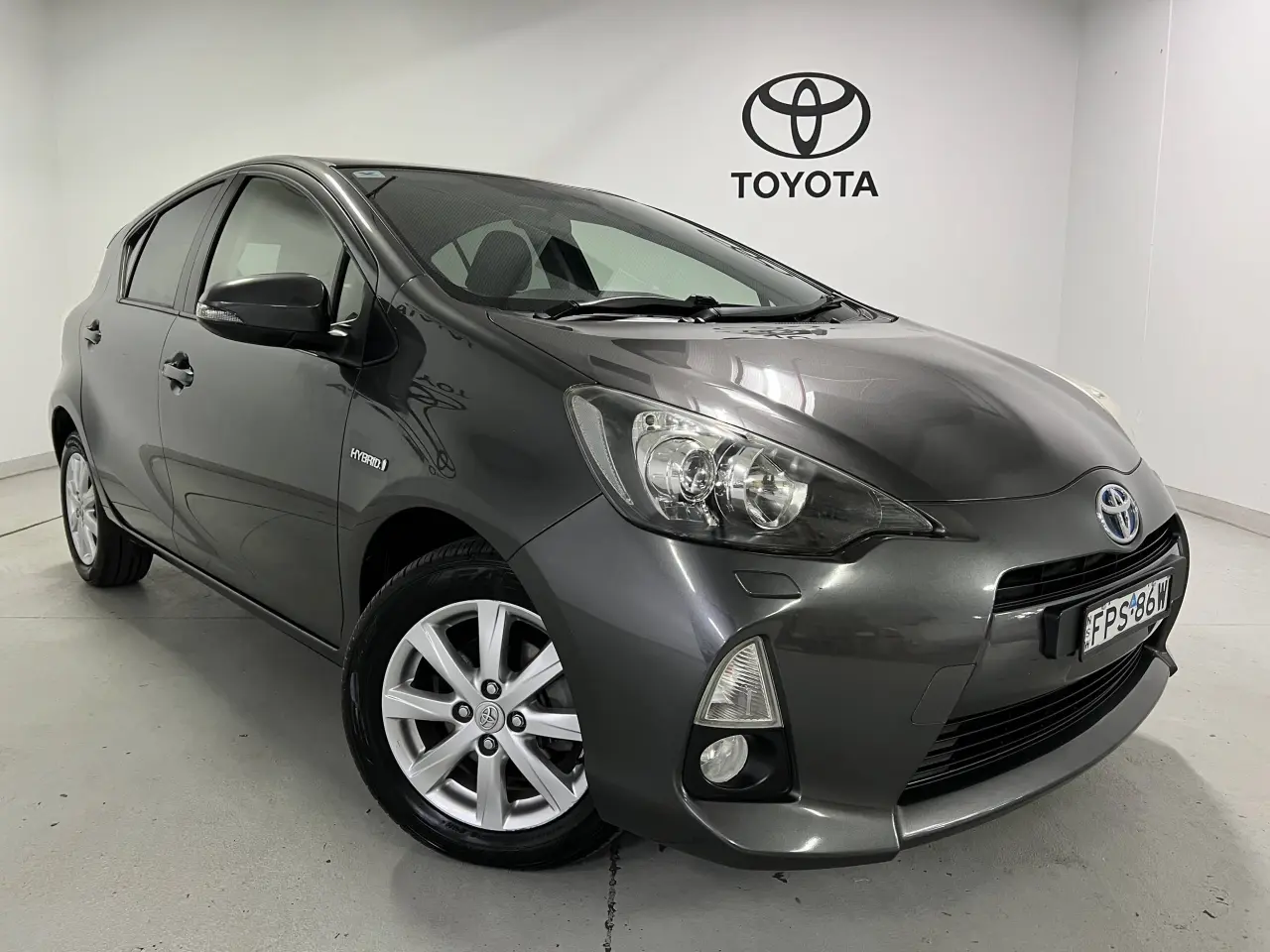 2013 TOYOTA PRIUS-C Gallery Image 1