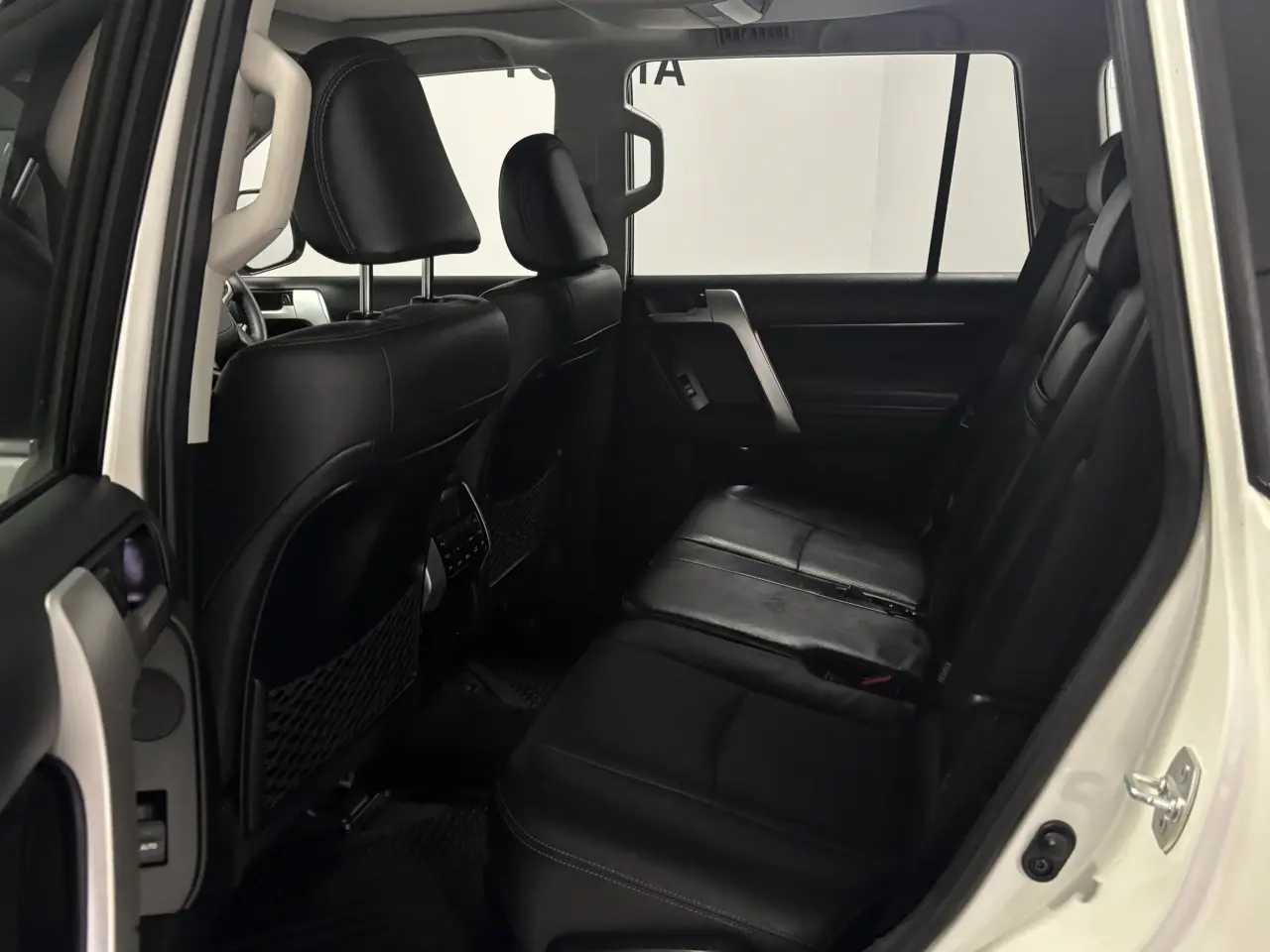 2019 TOYOTA PRADO Gallery Image 13