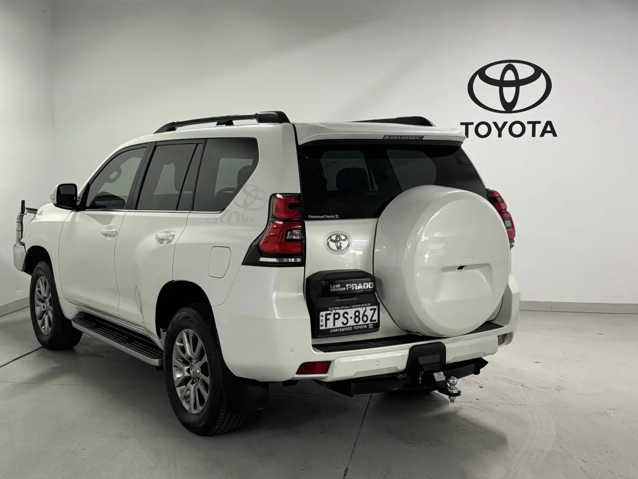 2019 TOYOTA PRADO Gallery Image 6