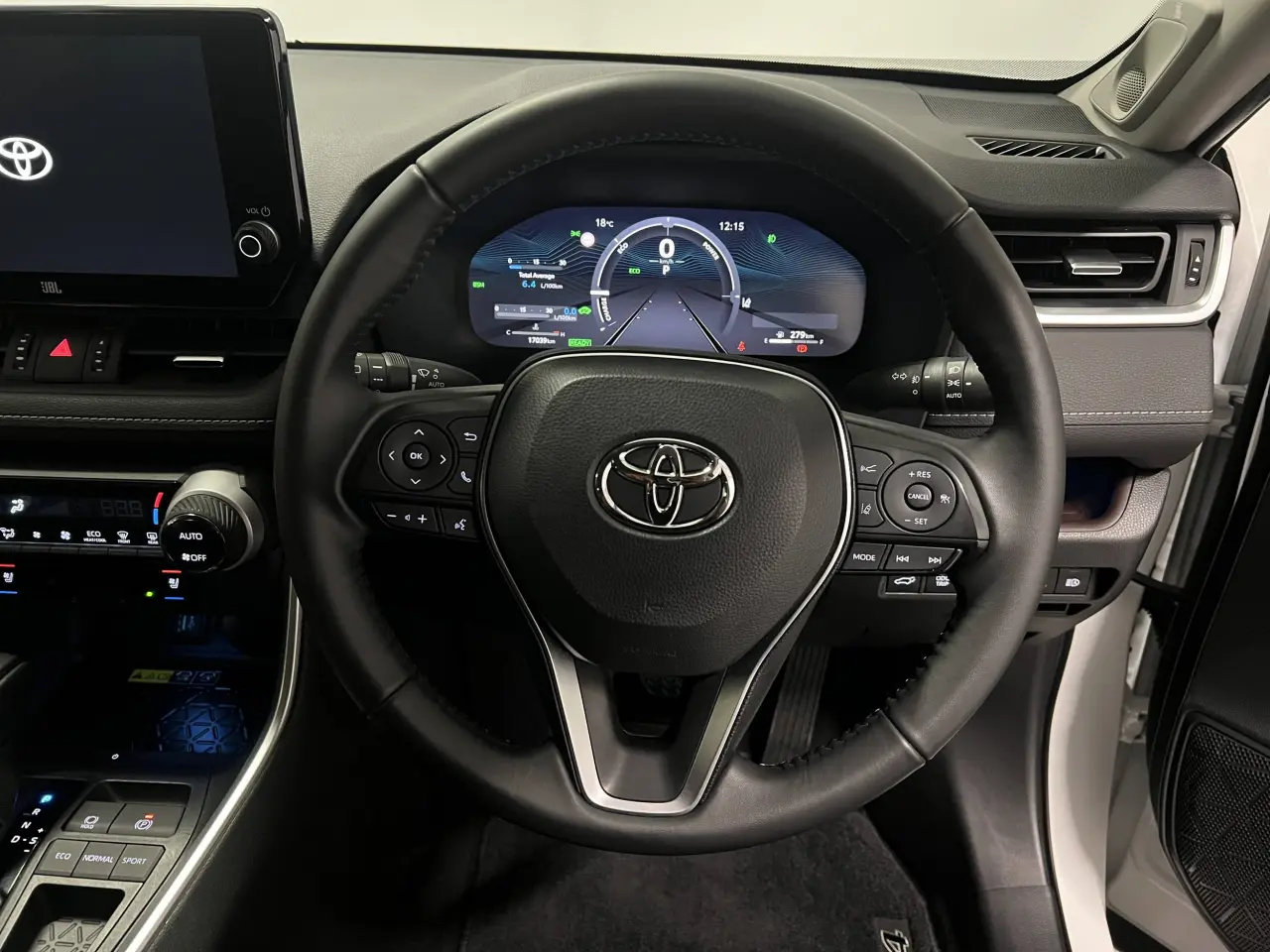 2023 TOYOTA RAV4 HYBRID Gallery Image 18