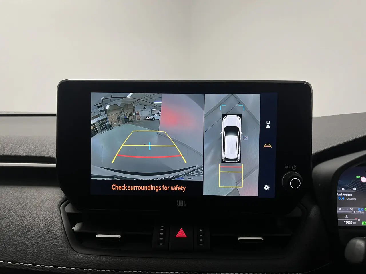2023 TOYOTA RAV4 HYBRID Gallery Image 20