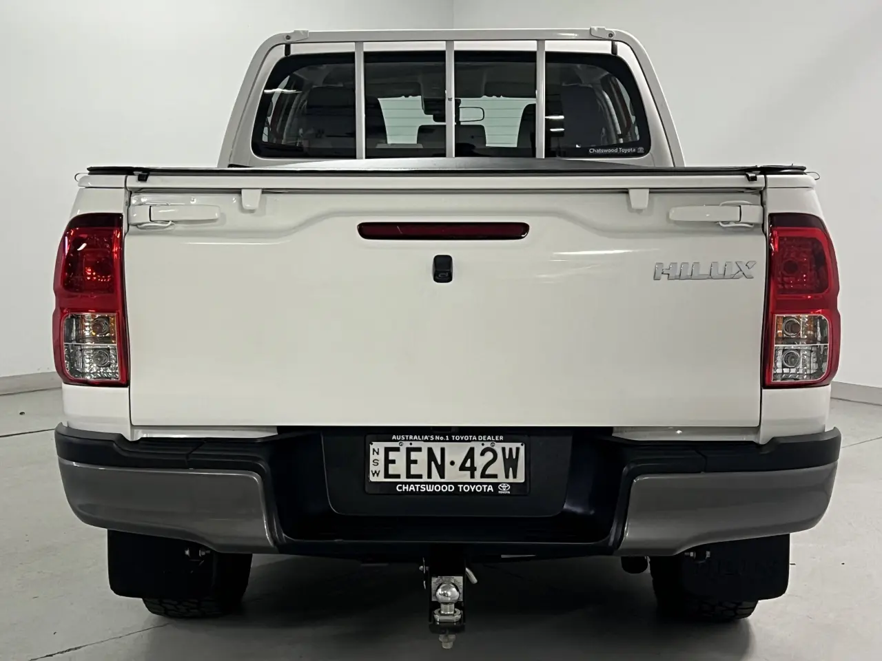 2019 TOYOTA HILUX Gallery Image 7