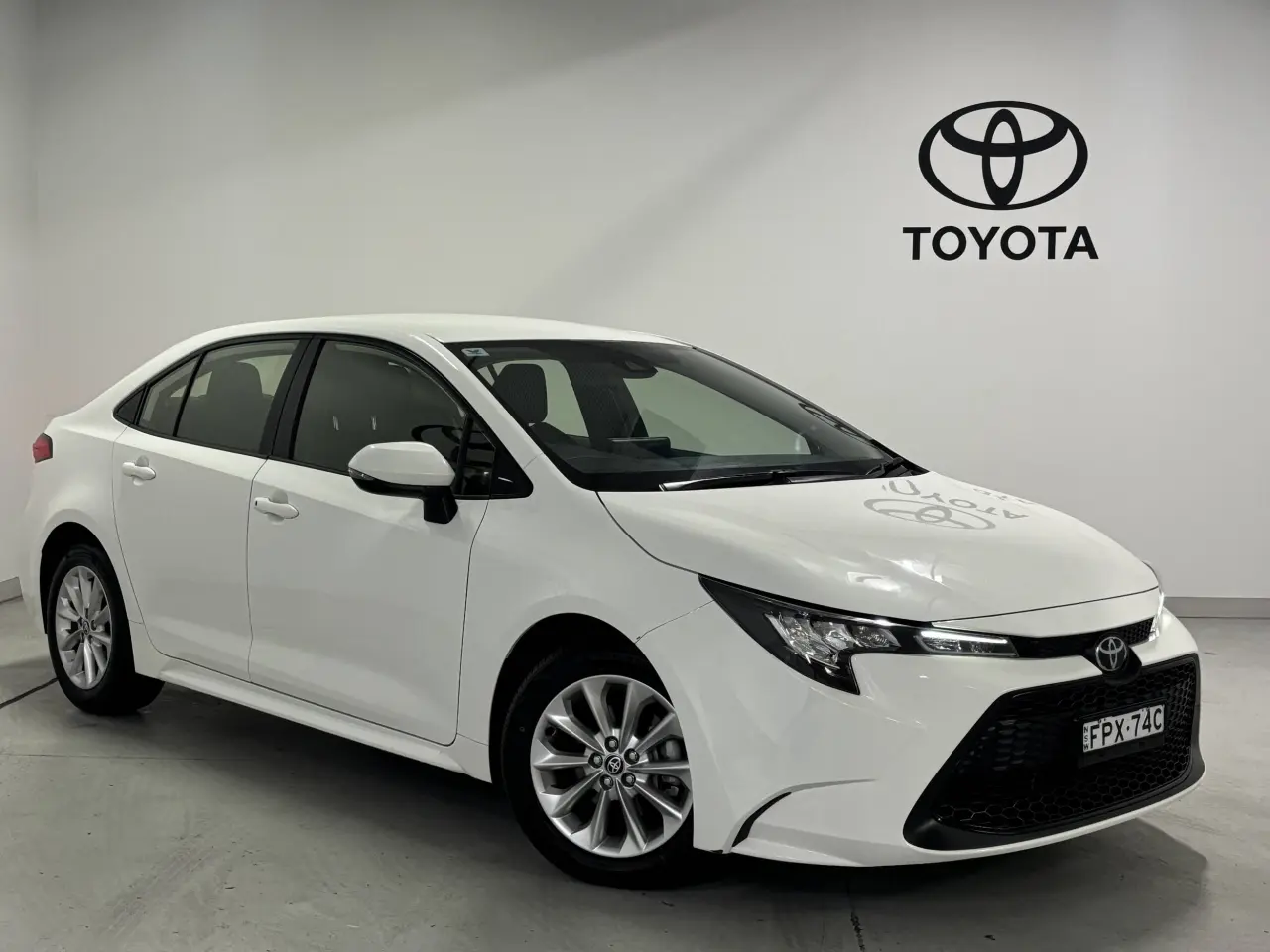 2021 TOYOTA COROLLA Gallery Image 1