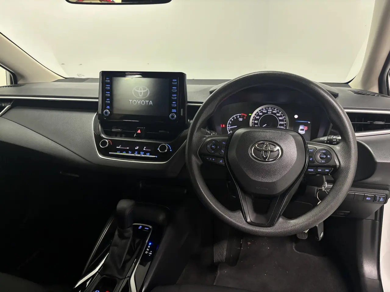 2021 TOYOTA COROLLA Gallery Image 15