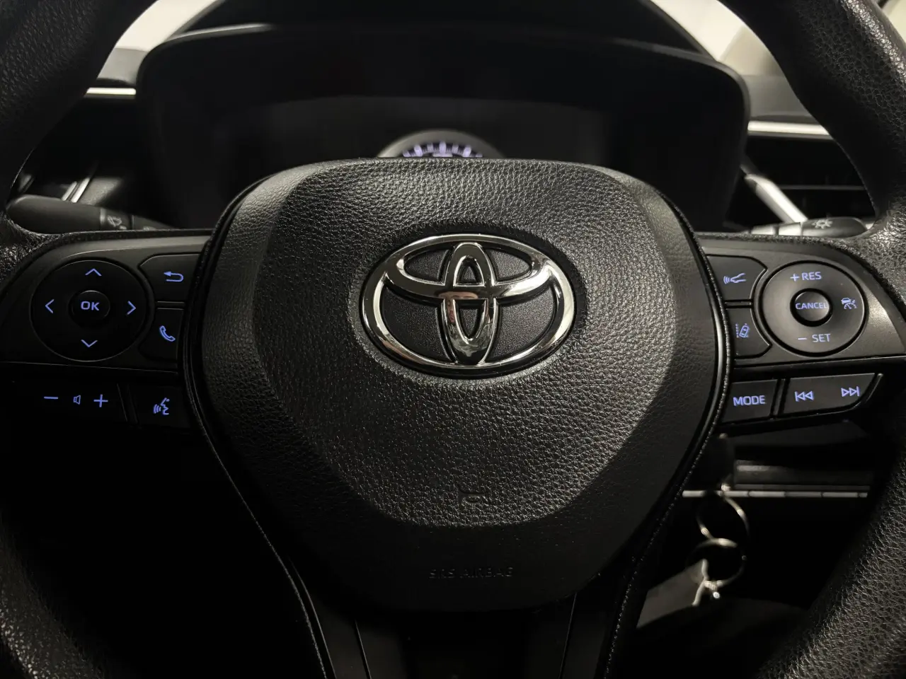 2021 TOYOTA COROLLA Gallery Image 18