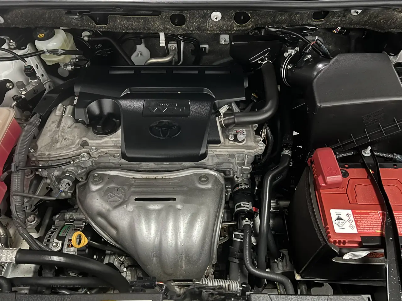 2017 TOYOTA RAV4 Gallery Image 20