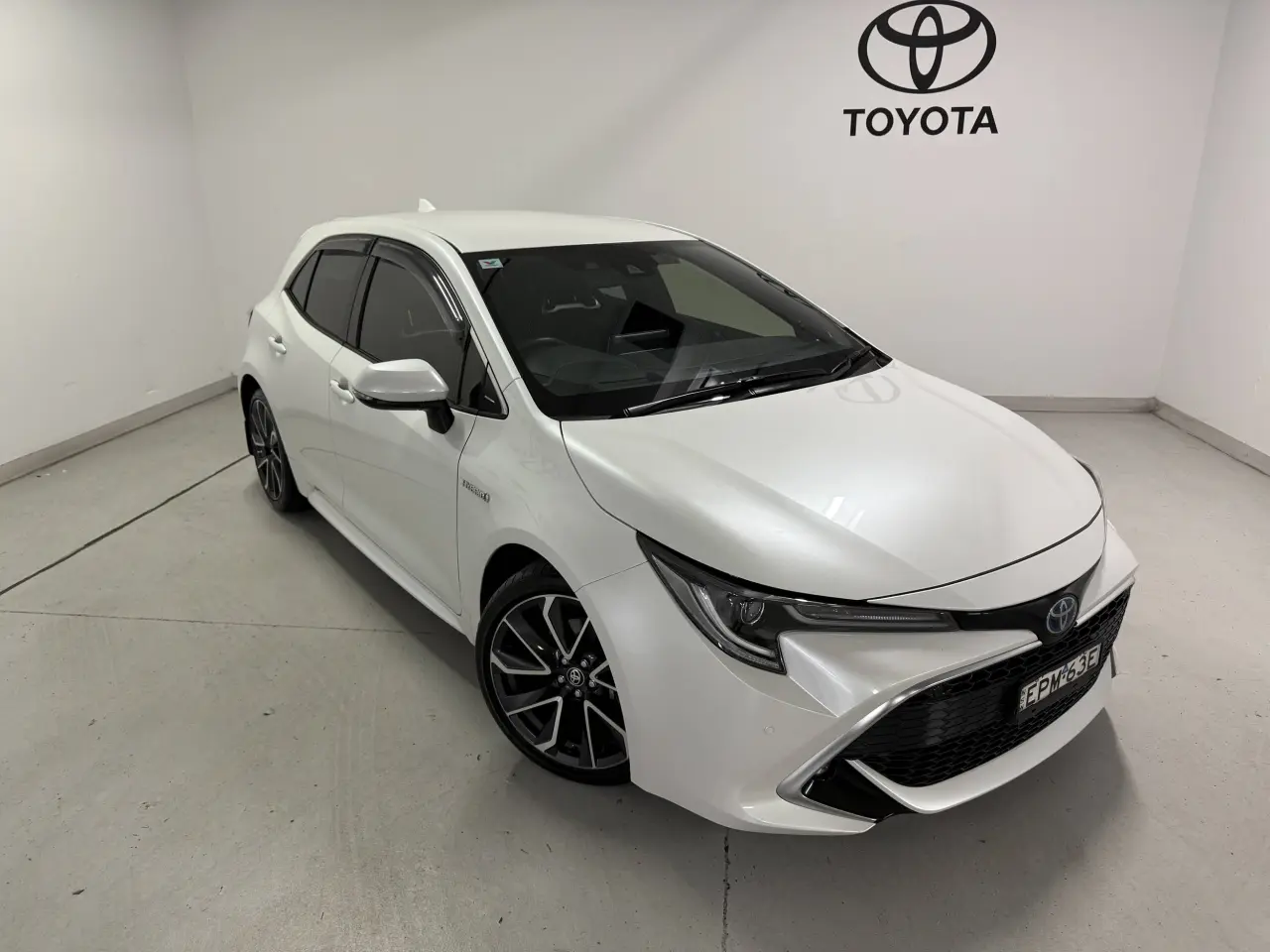 2021 TOYOTA COROLLA Gallery Image 1