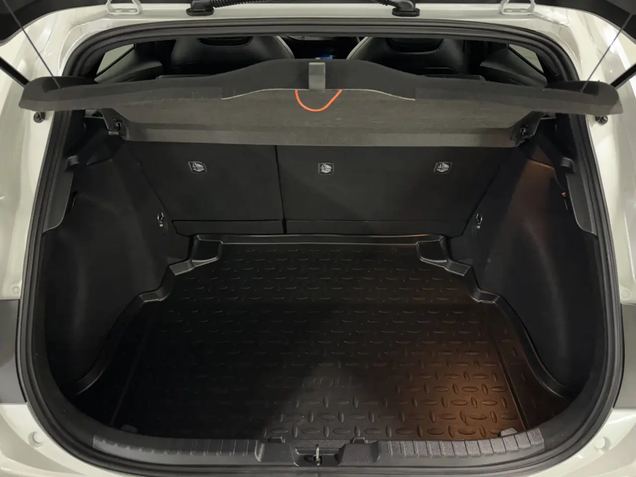 2021 TOYOTA COROLLA Gallery Image 12