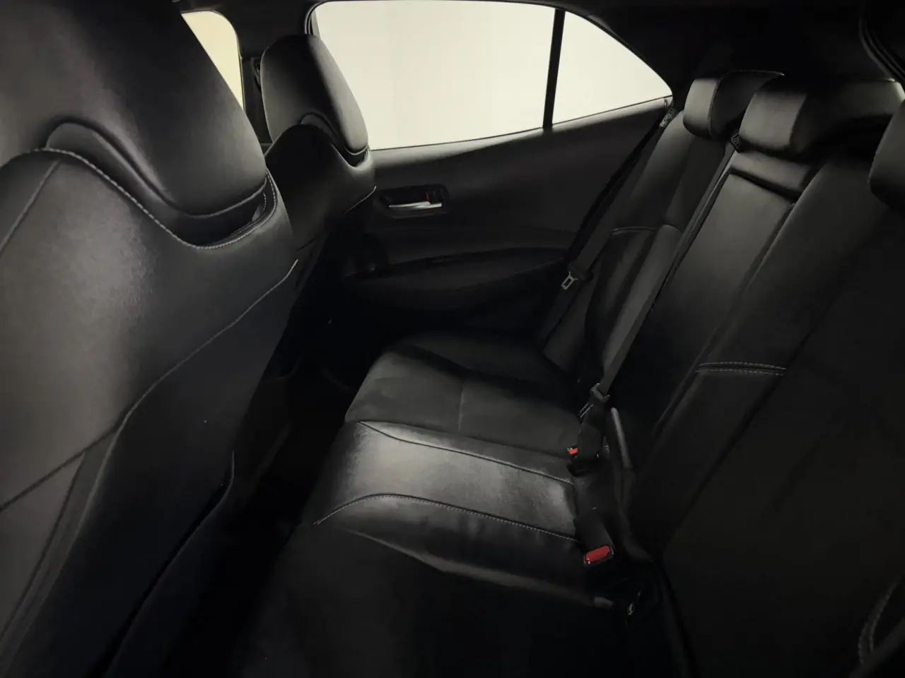 2021 TOYOTA COROLLA Gallery Image 14