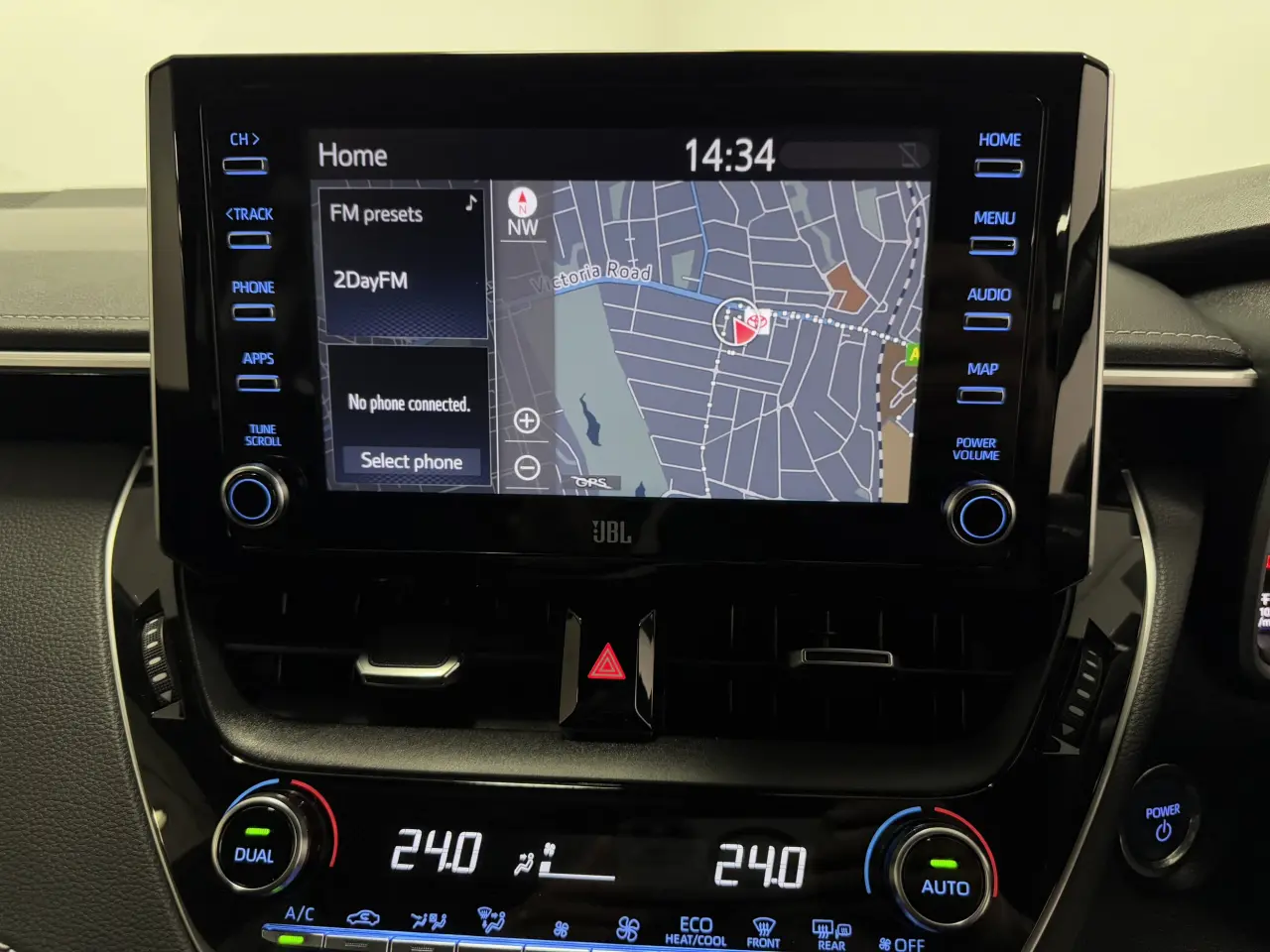 2021 TOYOTA COROLLA Gallery Image 17